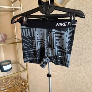 Nike‎ Pro Compression Shorts Womens Medium Black Gray Geometric Training